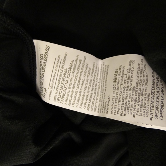 UnderArmour Cold Gear Zipup Jacket Top NWT - Picture 3 of 3